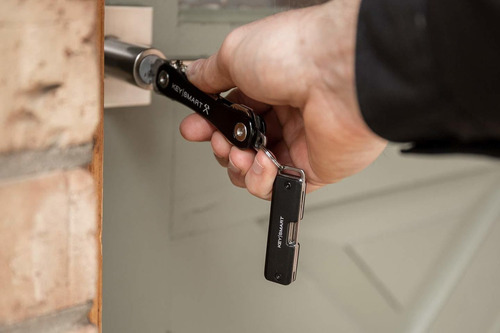 Llavero y Navaja Ultra Delgado para Caballeros KeySmart Dapper 150