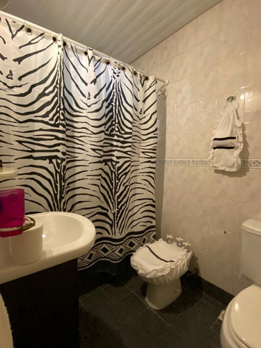 Imagen 9 de 13 de Casa En Muy Buena Ubicacion.