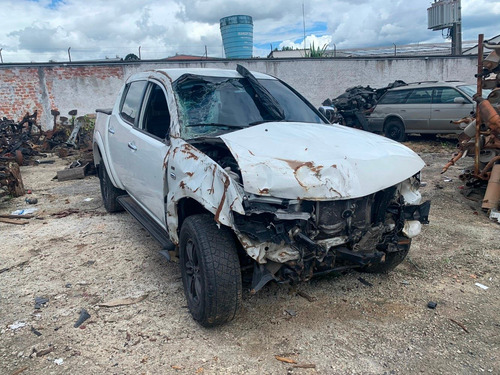 Mitsubishi L200 Triton 3.2 Diesel 2015 Sucata /retirad Peças
