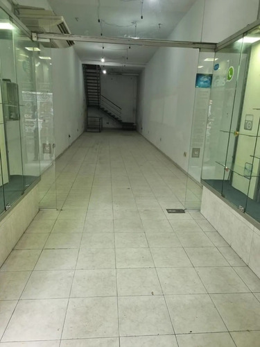 Imagen 13 de 13 de En Alquiler Gran Local Comercial De 360 Metros En El Centro