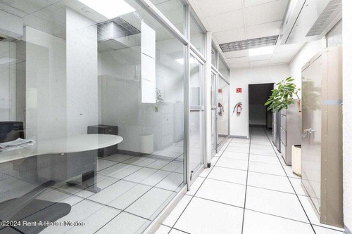 Edificio Comercial En Renta En Cuauhtemoc Calle Triunfo 25-226 Cr