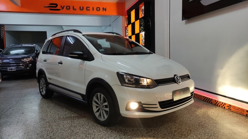 Imagen 3 de 10 de Volkswagen Suran 2019 1.6 Track