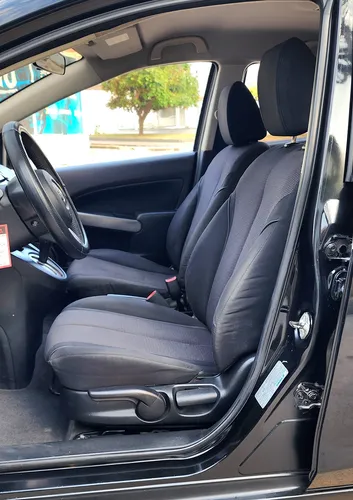 Mazda 2 Sedán 1.5 Aut. 2011