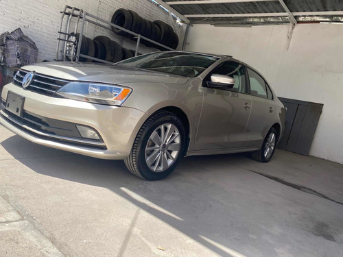 Imagen 4 de 14 de Volkswagen Jetta 2015 2.5 Comfortline Mt At