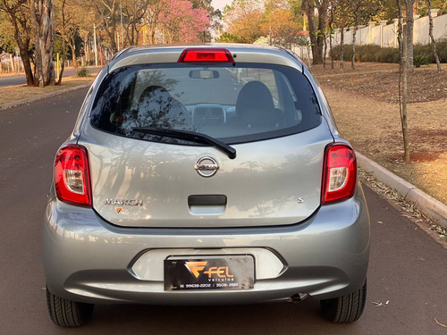 Imagem 6 de 9 de Nissan March 1.0 S 12v Flex 4p Manual