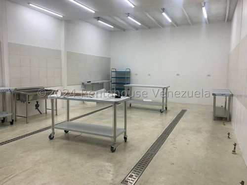 Jg Cod Flex 24-28846 Se Alquila Estupenda Cocina Industrial En Los Chorros Negociable