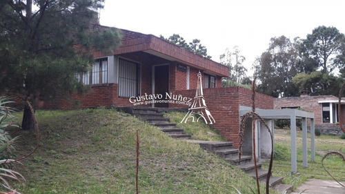 Hermoso Chalet A Una Cuadra Del Mar- Ref: 3077