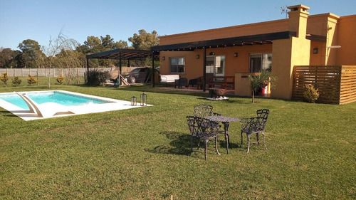 Imagen 7 de 24 de Casa En Venta En San Matias Con Pileta