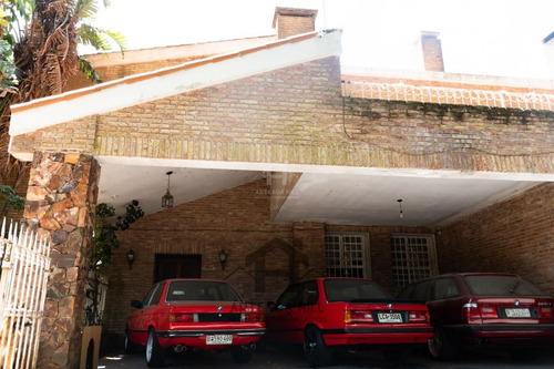 Vendo: Gran Propiedad En Colón, Sobre Avenida Lezica