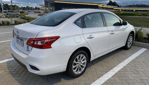 Nissan Sentra Advance Cvt 1.8 2018