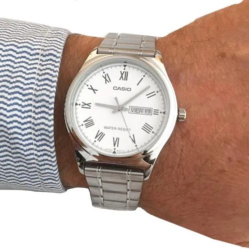 Casio v006d clearance