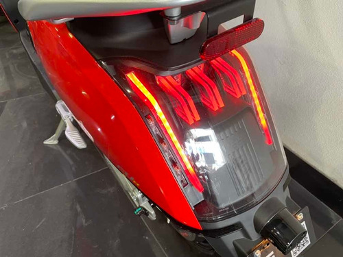 Imagen 10 de 15 de Scooter Electrica Super Soco Cux Bateria Litio Creditos Dni
