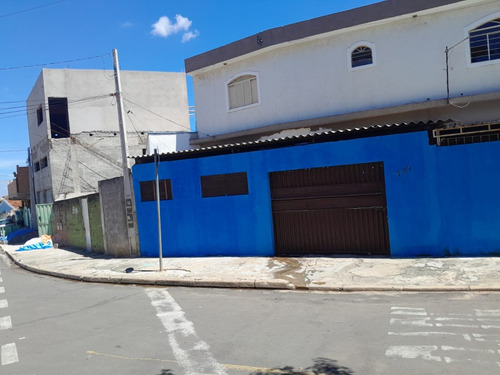 Sobrado De Esquina 