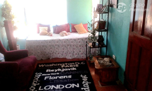 Casa En Venta De 4d, 1b Y 2e En Chimbarongo
