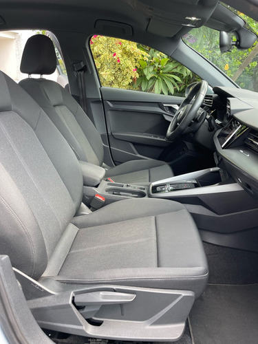 Audi A3 1.4 Sedán 35tfsi Dynamic At Dsg