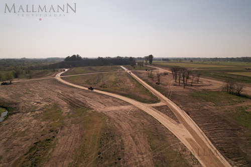 Venta Lotes Al Polo En Pilará Barrio Cabriolet