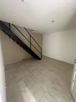 Comprar 4 Ambientes Tipo Casa Sin Expensas, Refaccionado A Nuevo!!