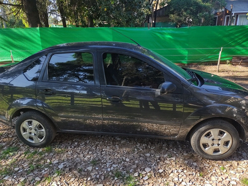 Ford Fiesta Max 1.6l Ambiente Mp3