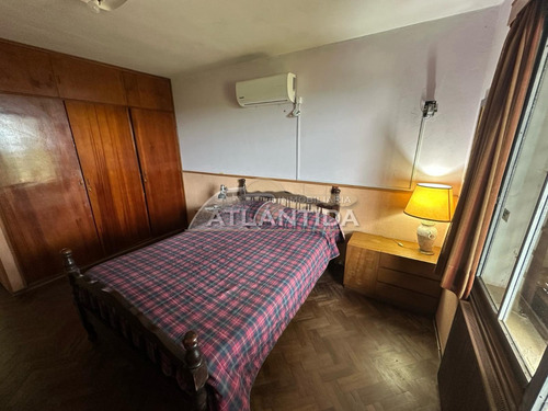 Venta En Aramida Frente Al Mar, 2 Dorm, Barbacoa, Jardín.