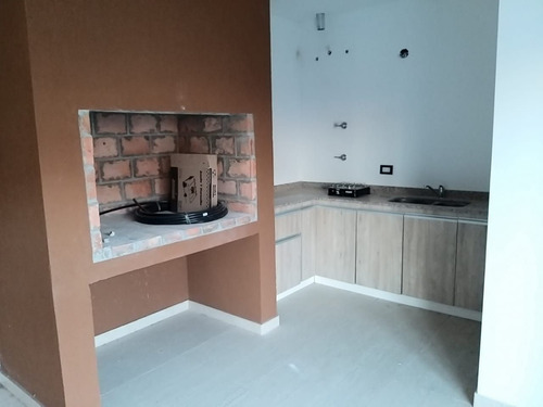 Imagen 3 de 12 de Dúplex En Venta De 3 Dormitorios C/ Cochera En Confluencia Rural