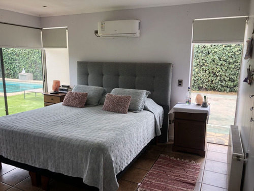 Vende Casa 4 Dorm, 3 Baños En Condominio Lo Herrera San Bern