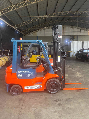 Imagem 1 de 6 de Empilhadeira Toyota Modelo 7fg15 Cap 1,5 Ton Ano 00