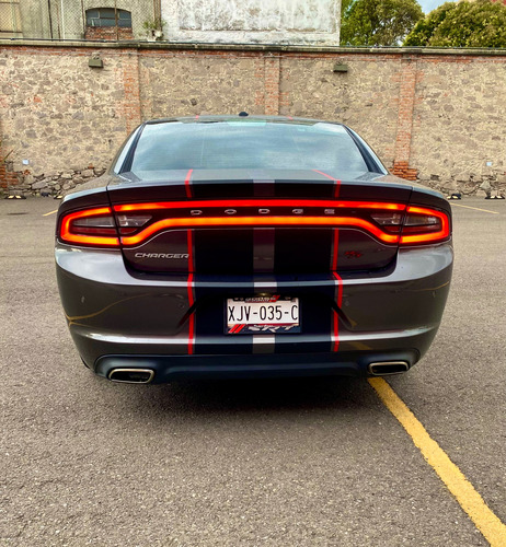 Dodge Charger Stx