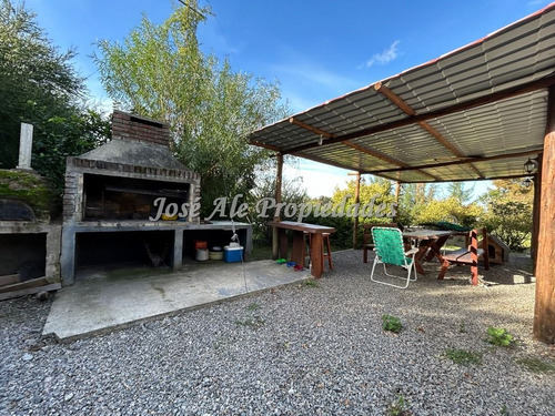En Venta Casa Proxima A La Bodega Bernardi, Colonia