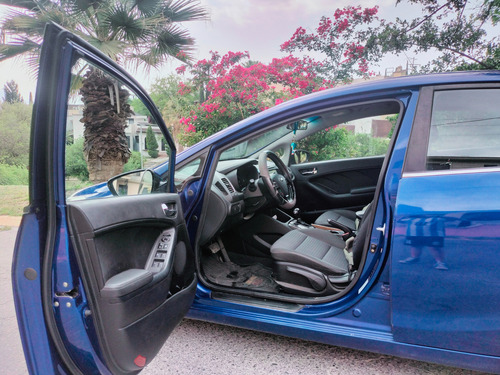Kia Forte 2.0 Ex At