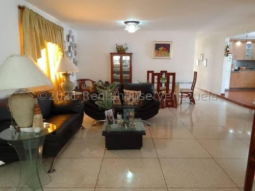 Imagen 2 de 30 de Mls #22-12709 Bella Quinta Con Amplios Espacios, En Calle Cerrada Con Vigilancia Las 24 Horas, Excelente Seguridad, 8 Puestos De Estacionamiento, Cerco Eléctrico, Amplio Deposito, Bello Jardín. Afm