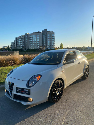 Imagen 1 de 23 de Alfa Romeo Mito 2015 1.4 Tbi Quadrifoglio Verde
