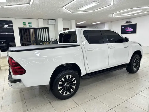 Toyota Hilux 2.4l 4x4 turbo diesel