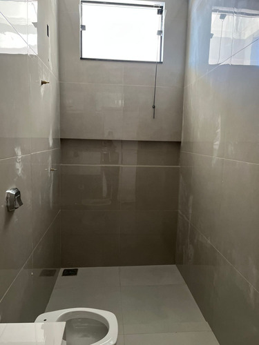 Casa Com 3 Quartos E Suite