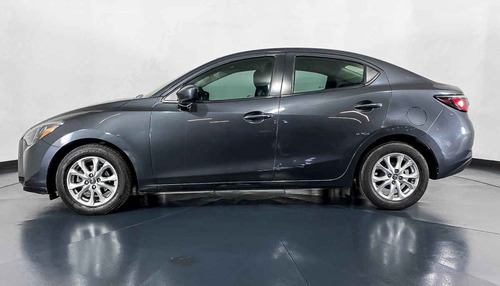 Imagen 9 de 15 de 45387 - Toyota Yaris 2016 Con Garantía Mt