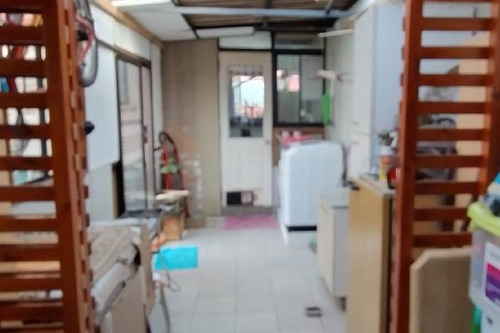 B) Se Vende Amplia Casa En Sector Residencial Jardin Austral
