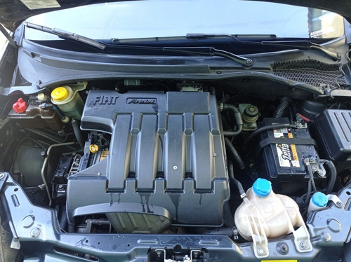 Imagem 11 de 15 de Fiat Punto Elx