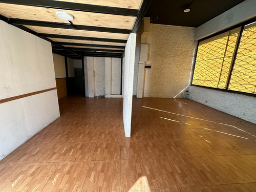 Local Comercial En Excelente Ubicación, Con Alta Seguridad