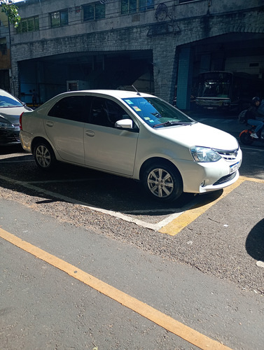 Toyota Etios 1.5 Sedan Xls