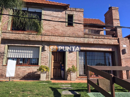 Imagen 1 de 7 de Casa En Alquiler Playa Mansa