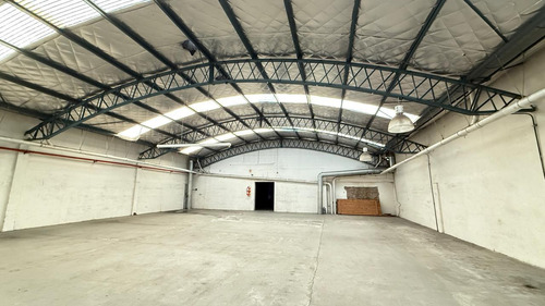 Establecimiento Industrial De 2000 M2 Cubiertos Venta Mixtura 4