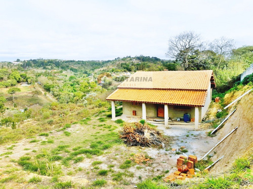 Imagem 2 de 13 de Linda Chácara Recém Construída!