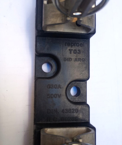 Base Portafusibles Nh T3 630a. 500v. Reproel X 3 Unidades