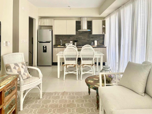 Apartamento En Alquiler De 3 Habitaciones Y 3 Baños En Naco