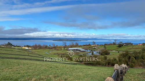 Sitio Con Vista Y Acceso Al Lago Ranco