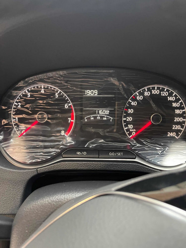 Imagen 10 de 11 de Volkswagen Vento 2021 1.6 Confortline Mt