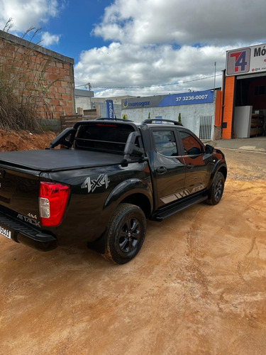 Nissan Frontier 2.3 Attack Cab. Dupla 4x4 Aut. 4p