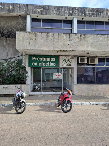 Jm Se Alquila Local En Centro De Tacuarembó