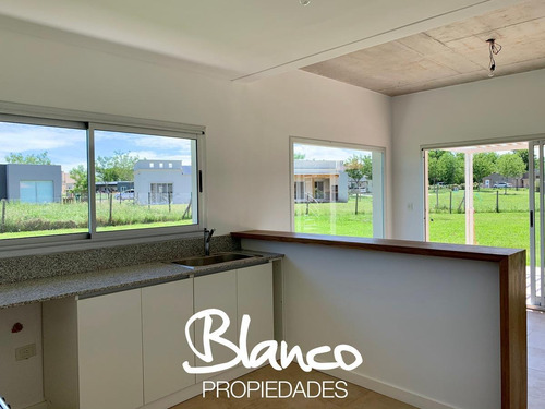 Imagen 6 de 17 de A Estrenar! Muy Linda Casa De Estilo Moderno Dentro Del Barrio Cerrado San Matías