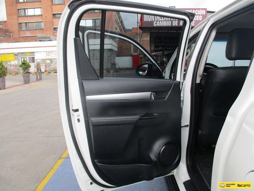 Toyota Hilux Doblecabina 4x4 2400cc At Aa