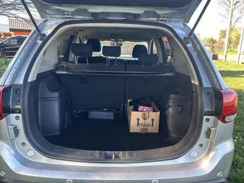 Mitsubishi Outlander 4x2